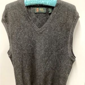 Bobby Jones golf sweater vest